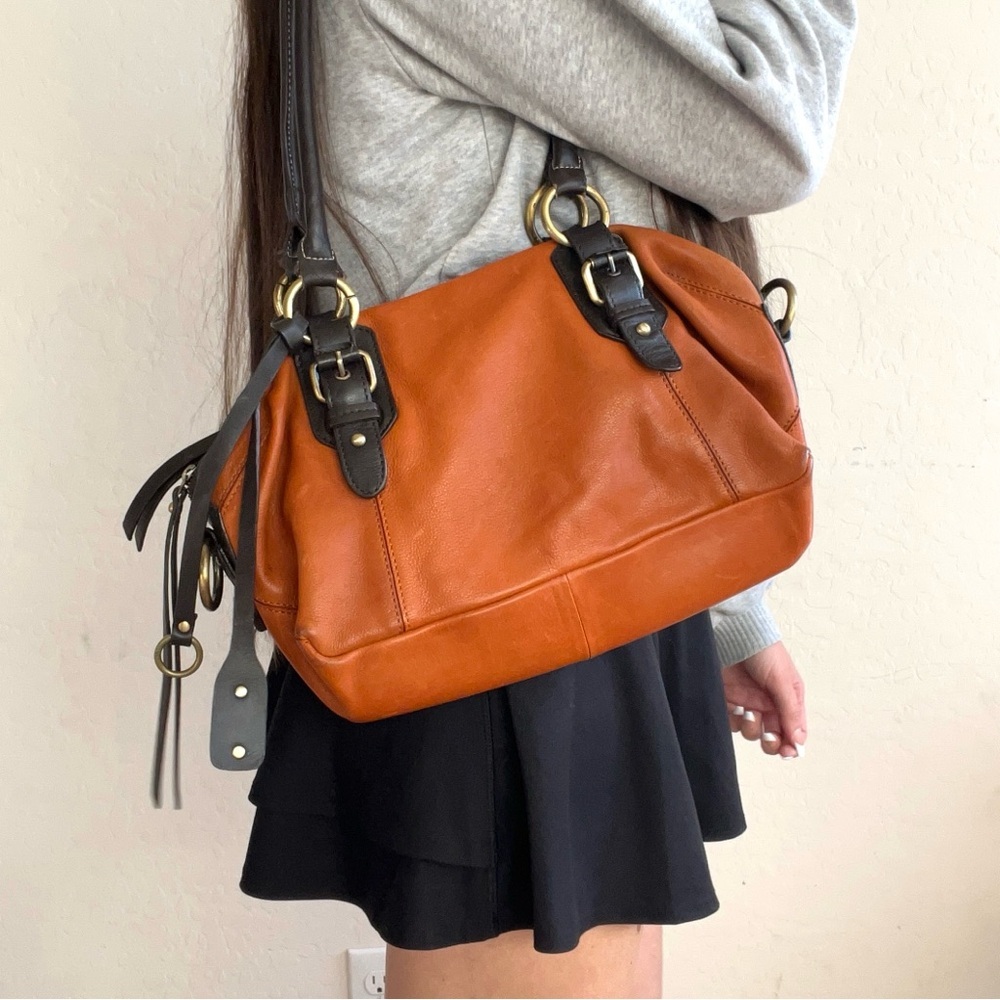 Lucky Brand Buckman Leather Cognac Colored Purse - Picture 2 of 14